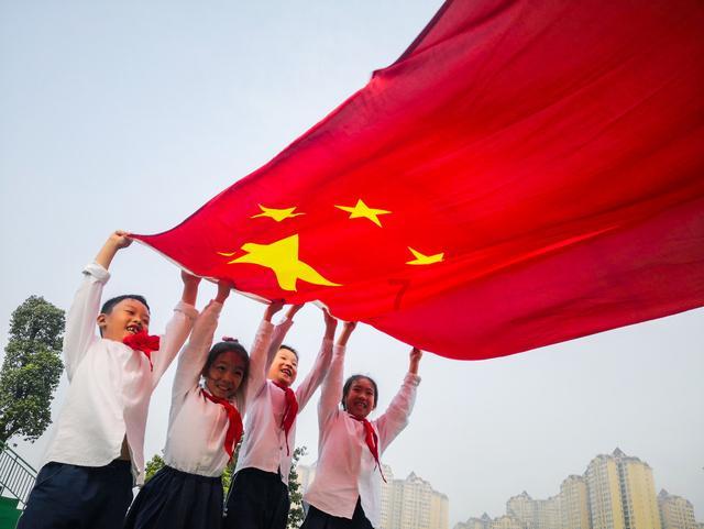 外星球体进黑洞